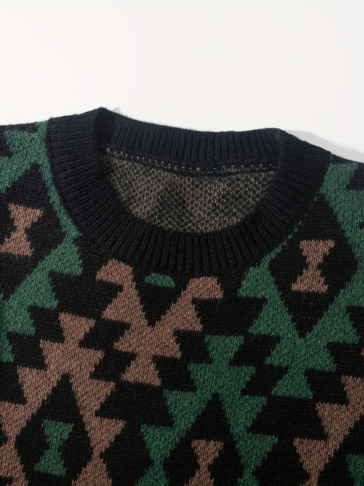 Black Geometric Pattern Relaxed Fit Knit Jumper with Ribbed Cuffs for Men