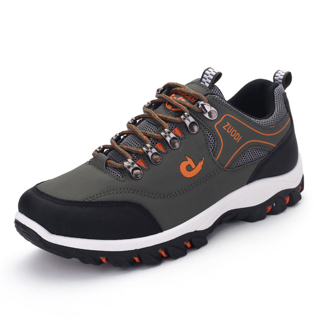Men Shoes | Lace-up with metal eyelets and thick sole