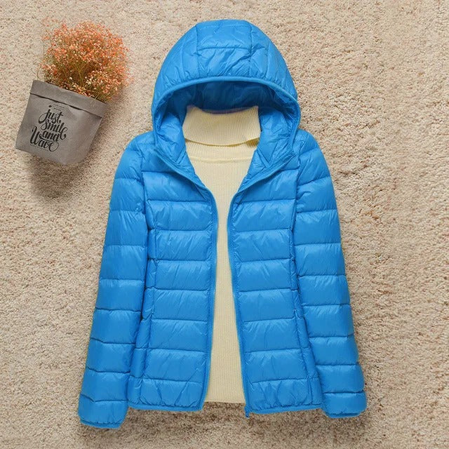 Polyester Lightweight Packable Hooded Down Jacket for Women | Winter Travel